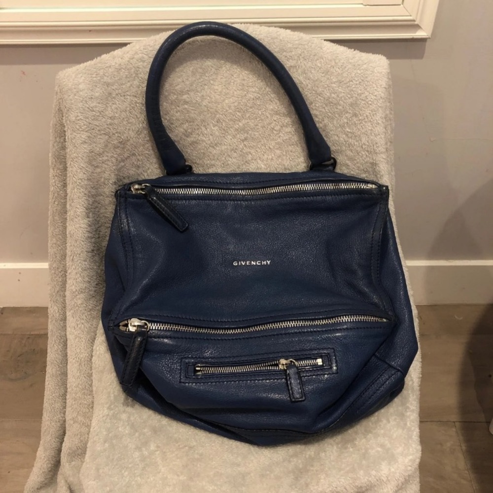 Givenchy pandora